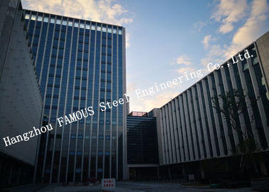 China Glaszwischenwand, die mehrstöckiges Stahlgebäude für Einkaufszentrum von CBD-Büro gestaltet fournisseur